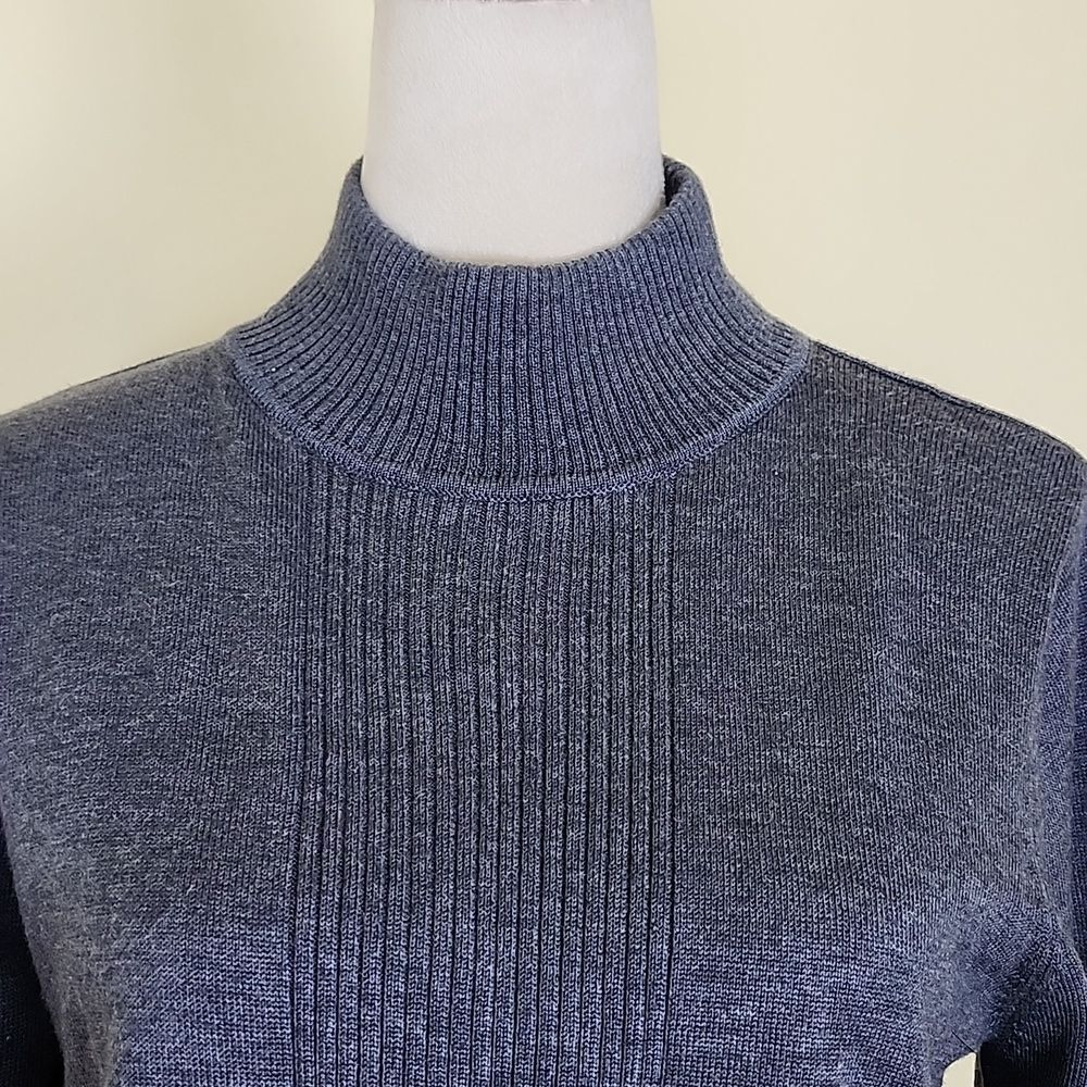 Dress Barn Women's Gray Mock Turtleneck Lightweight Long Sleeve Sweater, Size S